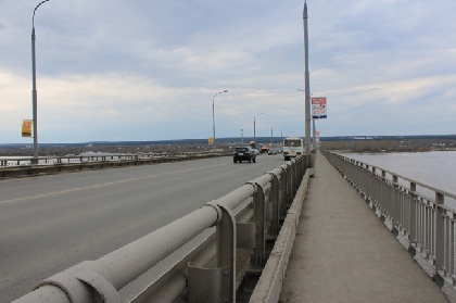 Проезд через Чусовской мост не станет платным, пока не построят новый мост